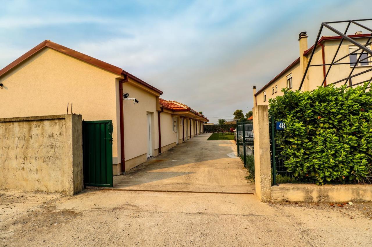 Simo Apartments Airport Podgorica Exterior photo